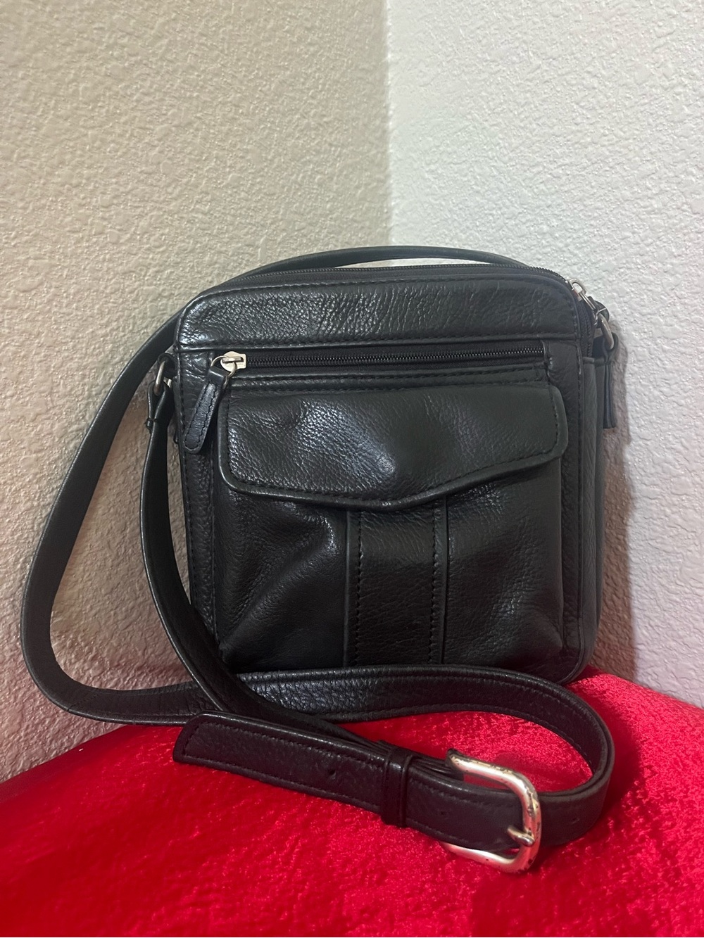 Fossil Black Interior Logo-Lined Handbag